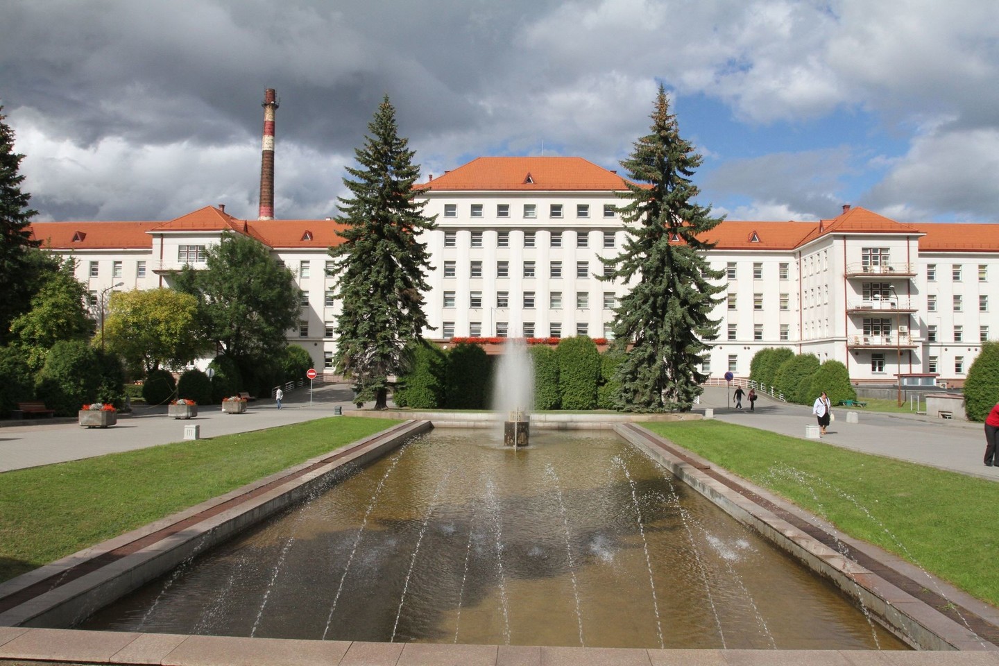 Lietuvos sveikatos mokslų universiteto ligoninės Kauno klinikų Gastroenterologijos klinikoje sėkmingai atlikta pirmoji Baltijos šalyse žarnyno mikrobiotos transplantavimo procedūra.