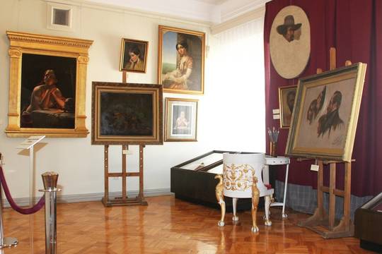 Karalius žavėjusio dailininko darbai rodomi studijoje