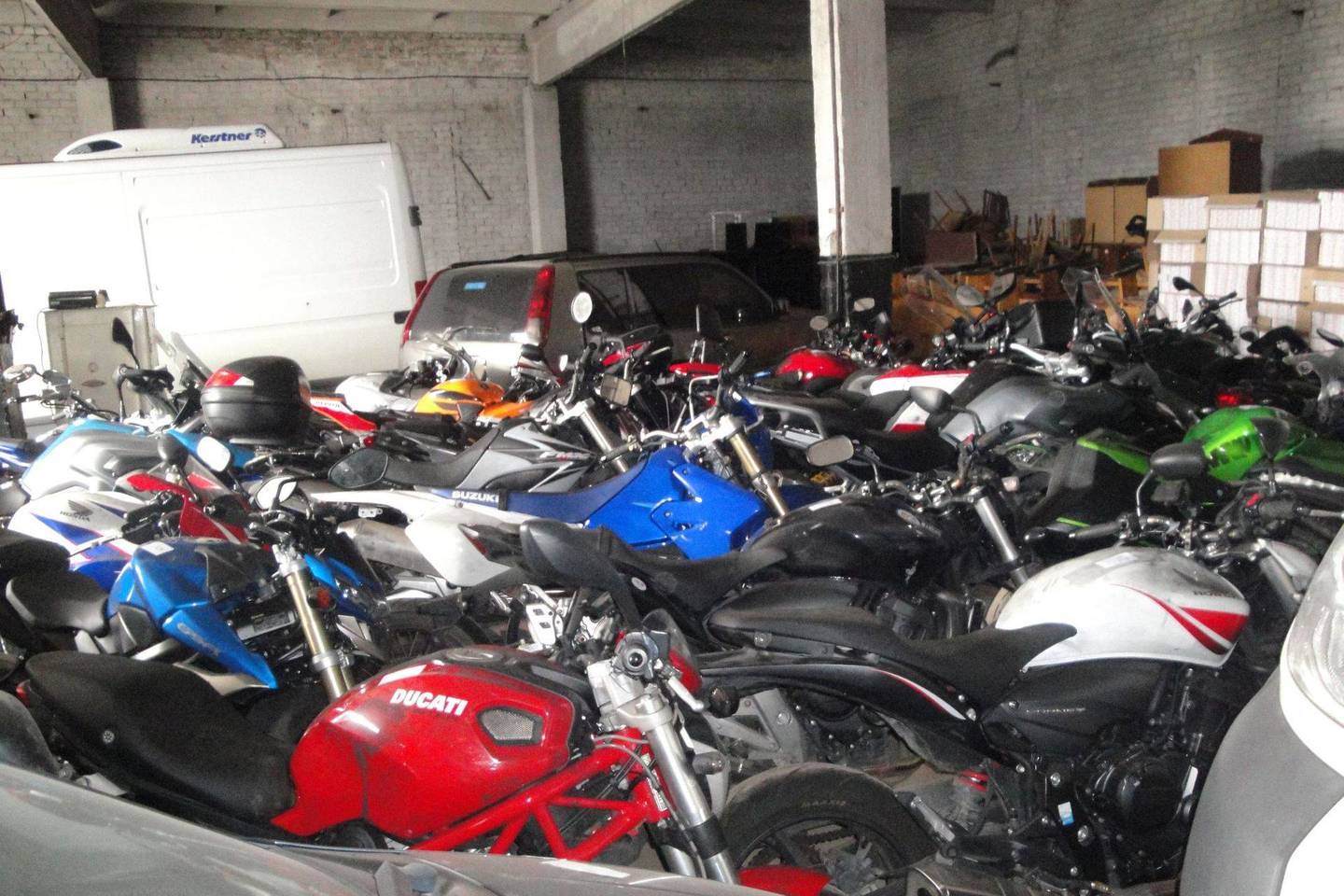 Alytaus policija rado vogtų motociklų ir jų dalių už 300 tūkst. eurų.