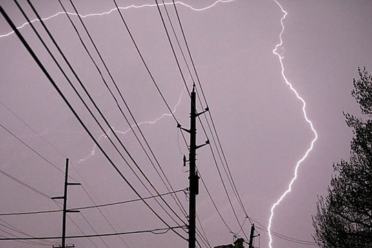 Po mėnesio pertraukos JAV miestą vėl siaubė tornadas