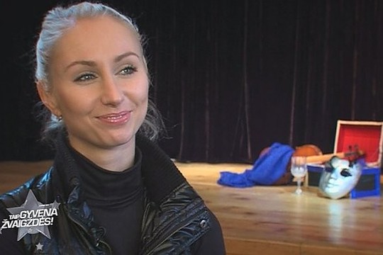 Kas sieja Mantą Wizzard ir jo gražuolę asistentę? (I)