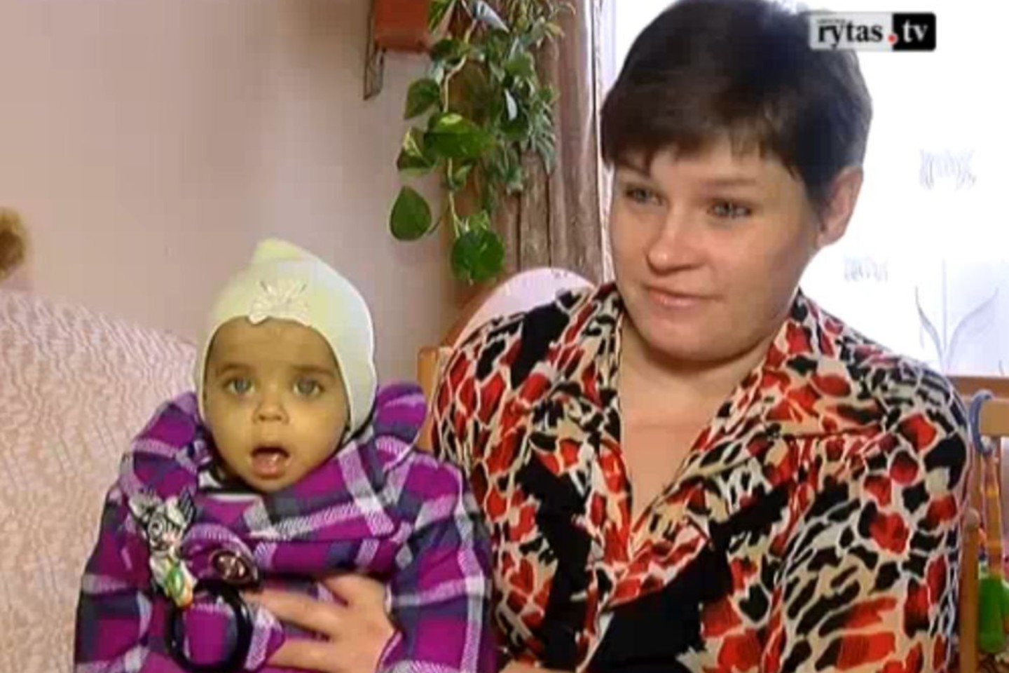 Prieš savaitę į Hamburgą išvykusi Orintos mama A.Kirjanovienė su ją išsiuntusiais Santariškių medikais nebendrauja – nė karto nepaskambino ir neparašė.