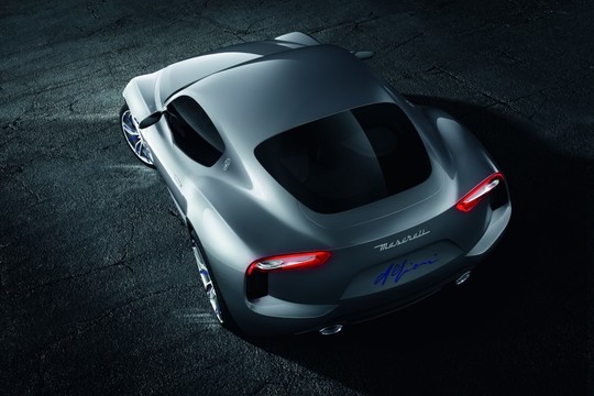 „Maserati“ savo gražiausią koncepciją pavers serijiniu modeliu