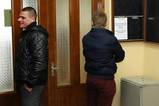 Į Šiaulius BMW atvairavę kaimiečiai išžagino nepilnametę