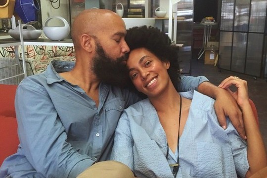 Beyonce sesuo Solange pamilo lietuvių dizainerės kurtus rūbus