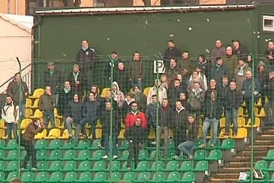 Labdaringame futbolo mače Vilniuje – antiputiniškos skanduotės