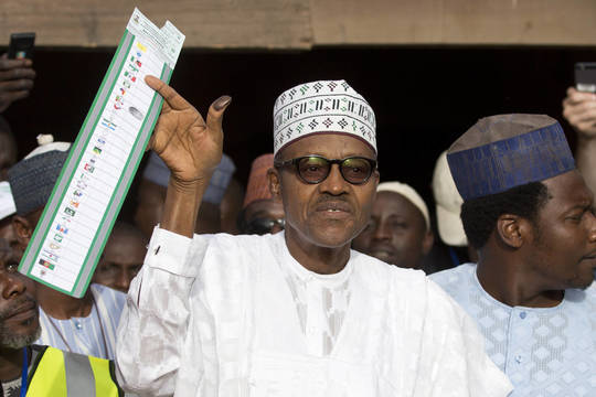 Rinkimus Nigerijoje laimi M.Buhari, jį pasveikino ir varžovas
