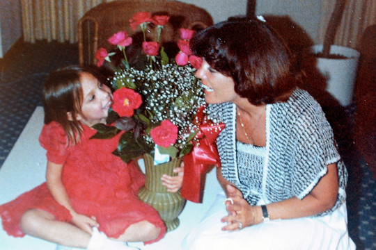 Šilti A. Jolie santykiai su prosenele – vaikystės prisiminimas