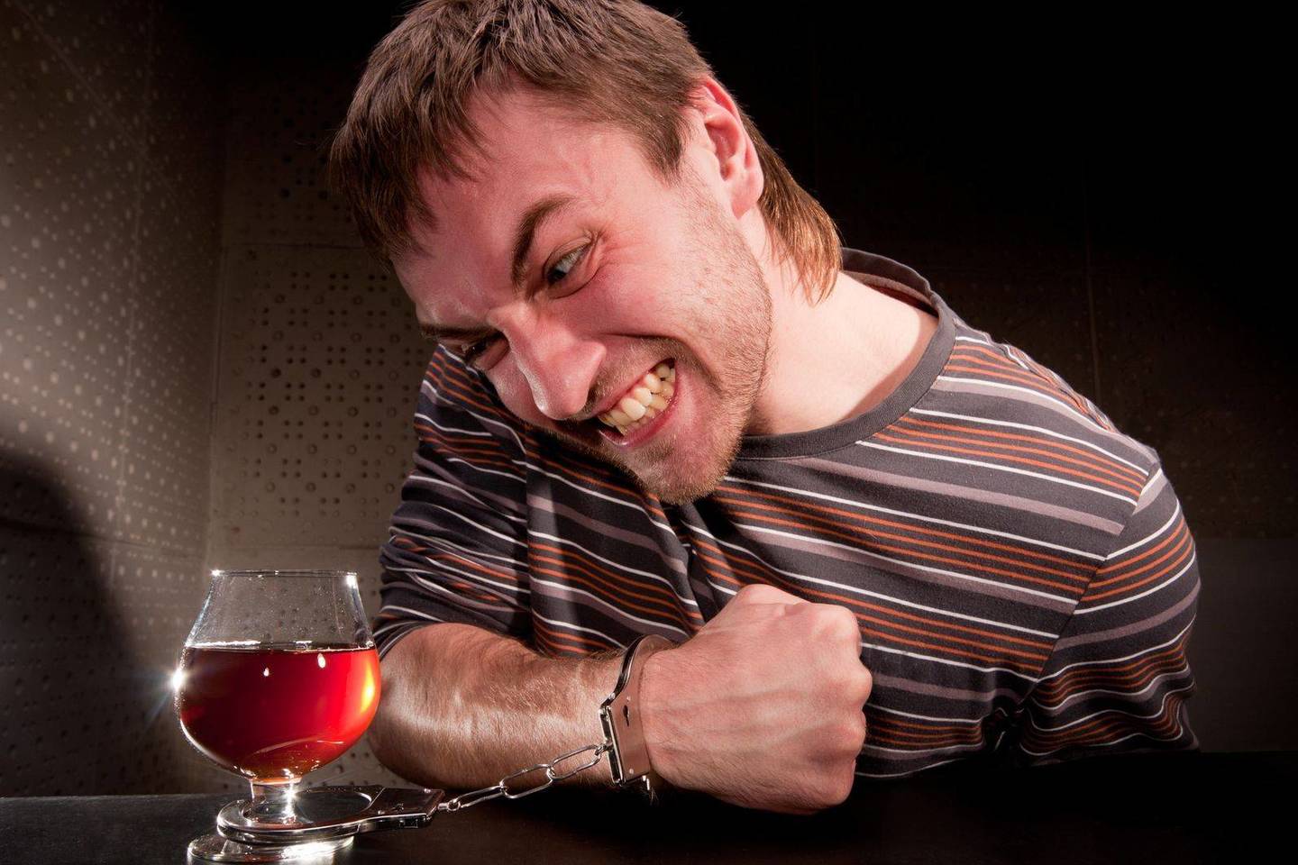 Seimo nariai siekia sukurti Sveikatos fondą, iš kurio būtų finansuojama alkoholio antireklama.