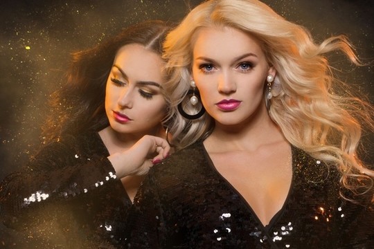 „Pinup Girls“ nustebino save ir gerbėjus: dainą parašė pačios