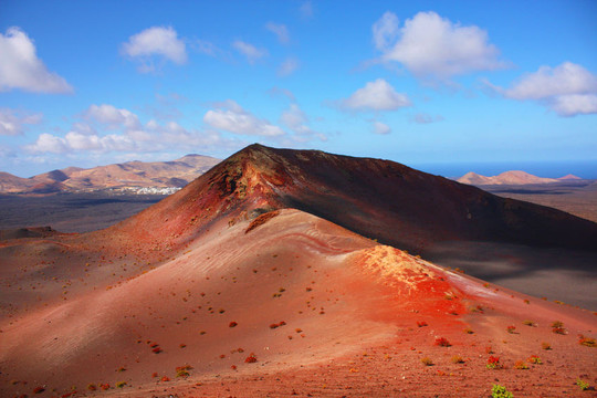 Atostogos saloje, kur mėsą vis dar kepa ant ugnikalnio