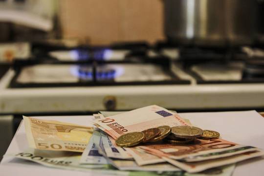 Mažųjų kreditų akmuo traukia į dugną? Bankas plausto nepakiš