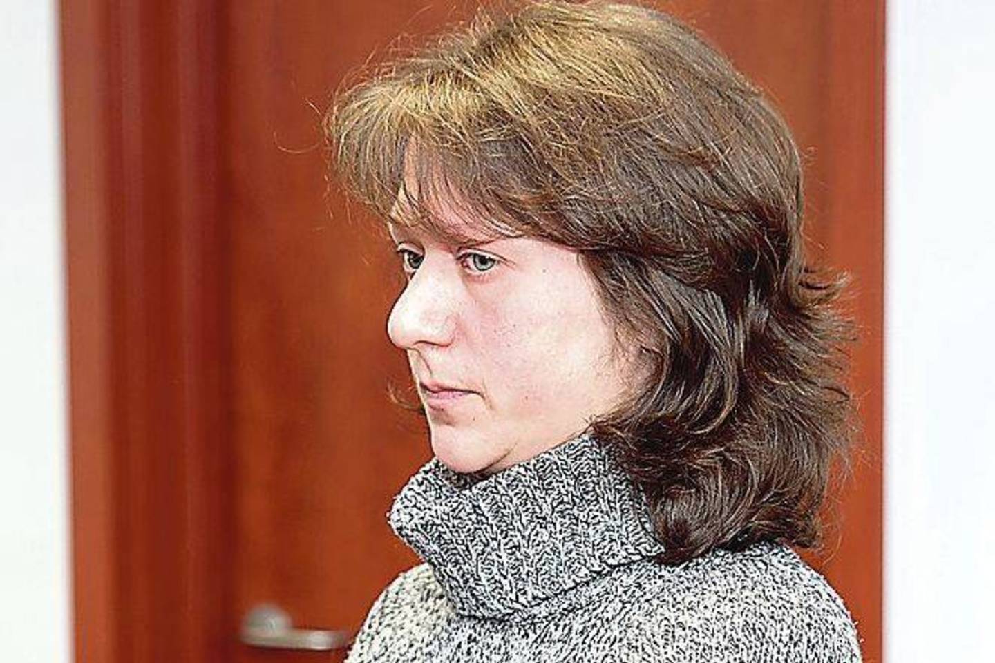 Neblaivi merginą sužalojusi J.Mackanec jos artimųjų atsiprašė tik teisme.