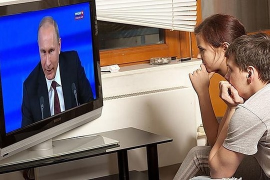 Perspėja: žiūrint tik rusišką zombių dėžę, ištiks Krymo likimas