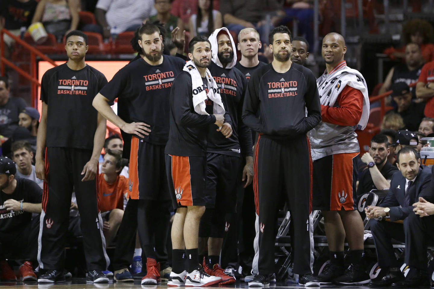„Toronto Raptors“ įveikė „Miami Heat“ ekipą ir iškovojo 48 pergalę NBA pirmenybėse.