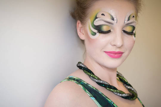 Vizažo meistrai rungėsi, kuris geriausiai daro podiumo makiažą