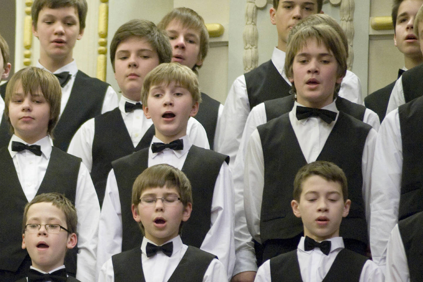 „Ąžuoliuko“ choras per 55 metus išugdė tūkstančius dainininkų.