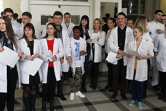 Kauno klinikų medikams – jaunųjų kolegų priminimas