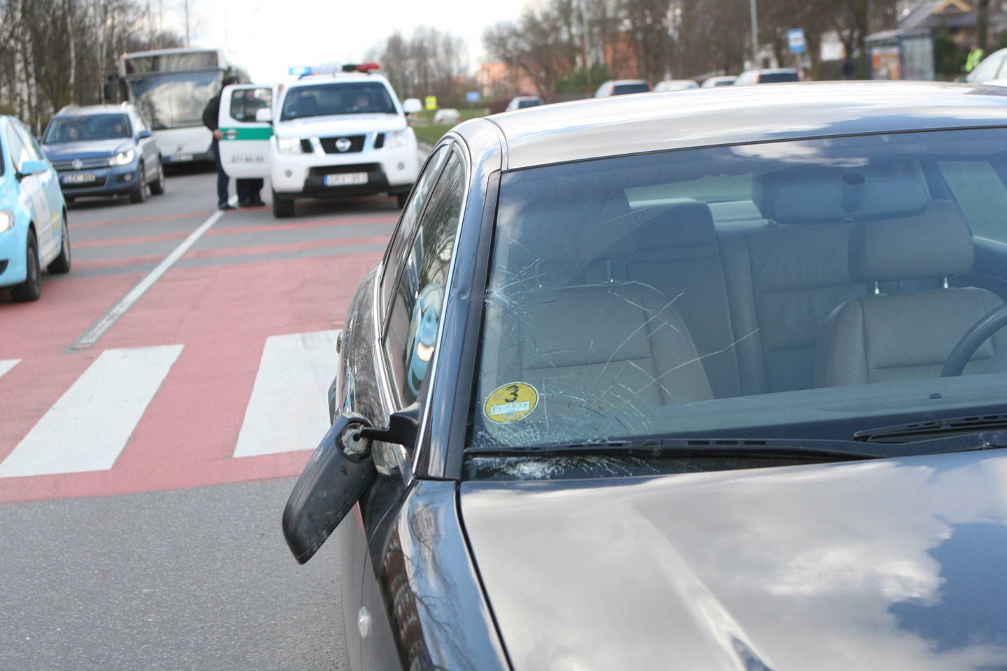 Vilniuje automobilis partrenkė nepilnametę.