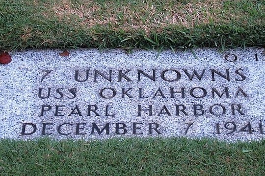 Ekshumuos beveik 400 Perl Harbore žuvusių karių palaikus