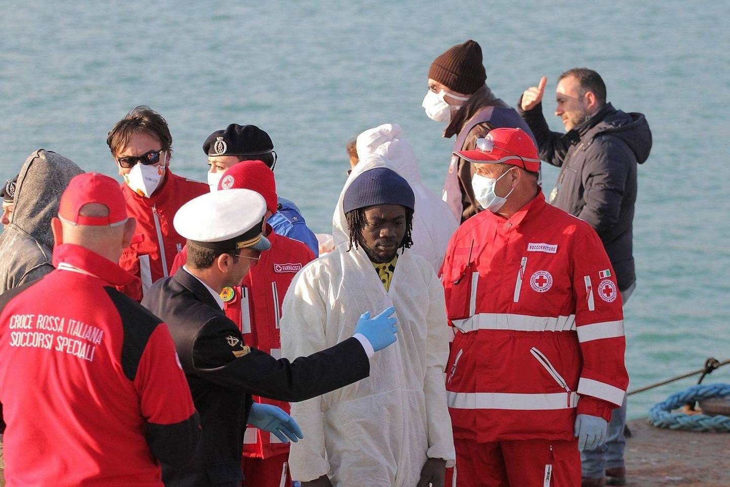 Per pastarąsias dienas Viduržemio jūrą bandė perplaukti beveik 10 tūkstančių migrantų.