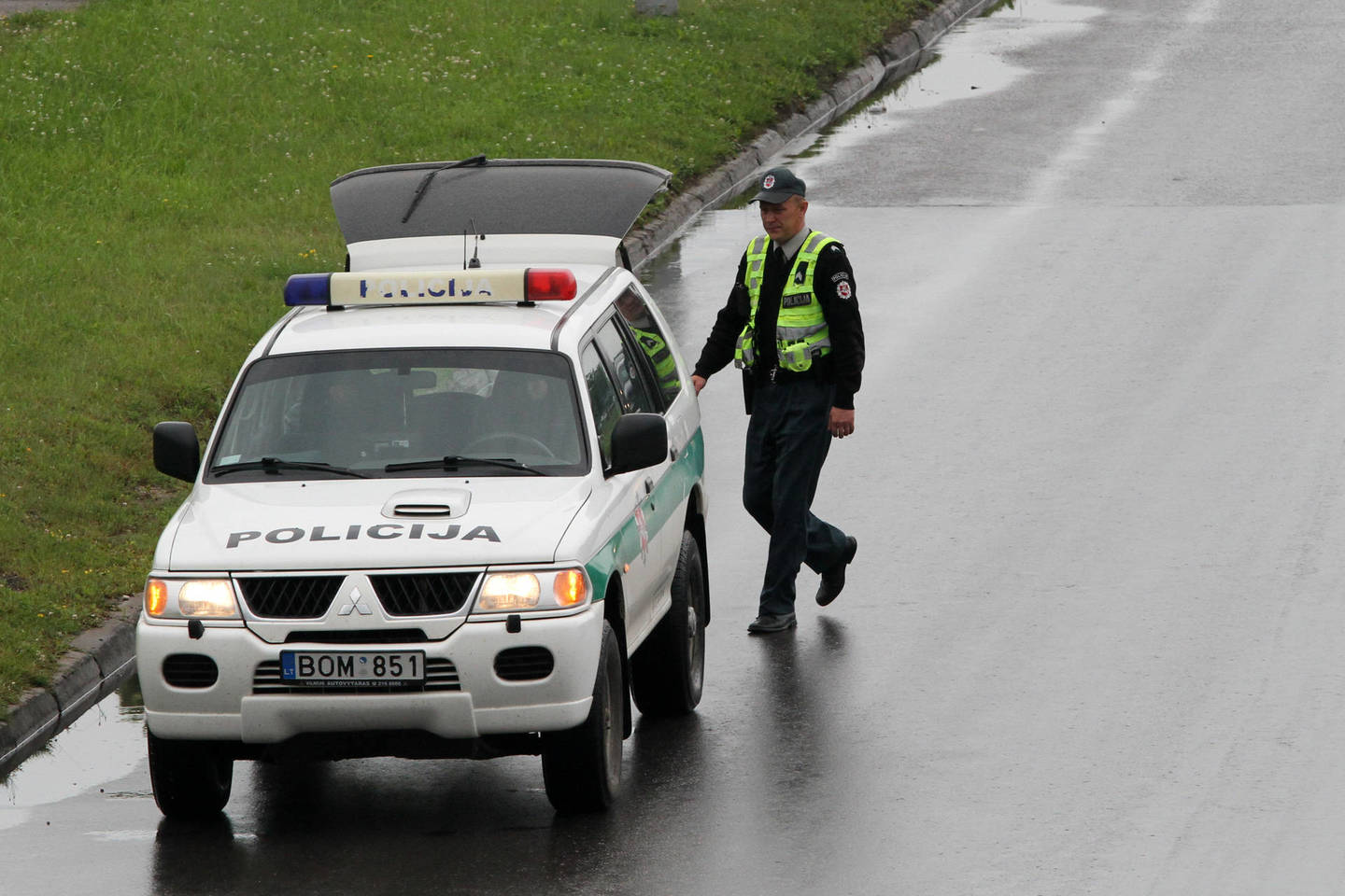 Per avariją Panevėžyje apgadintas policijos automobilis.
