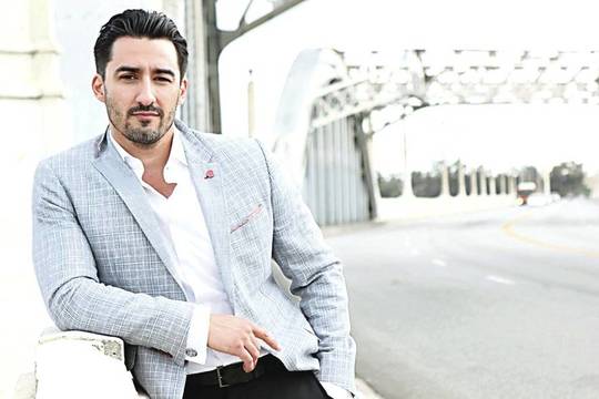 Ar Vilniuje koncertuosiančiam Ch.Castronovo žmona – varžovė?