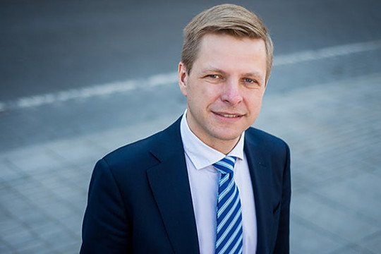 Naujiems merams algos skubiai pakeltos 1000 eurų