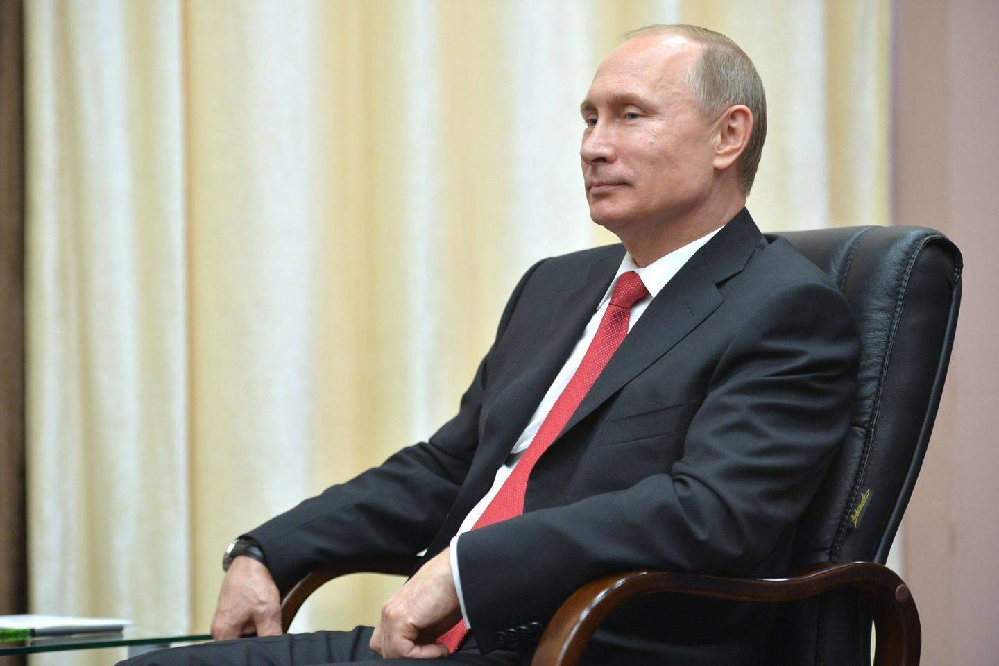 V.Putinas Armėnijos sostinėje susitiks su Prancūzijos prezidentu.