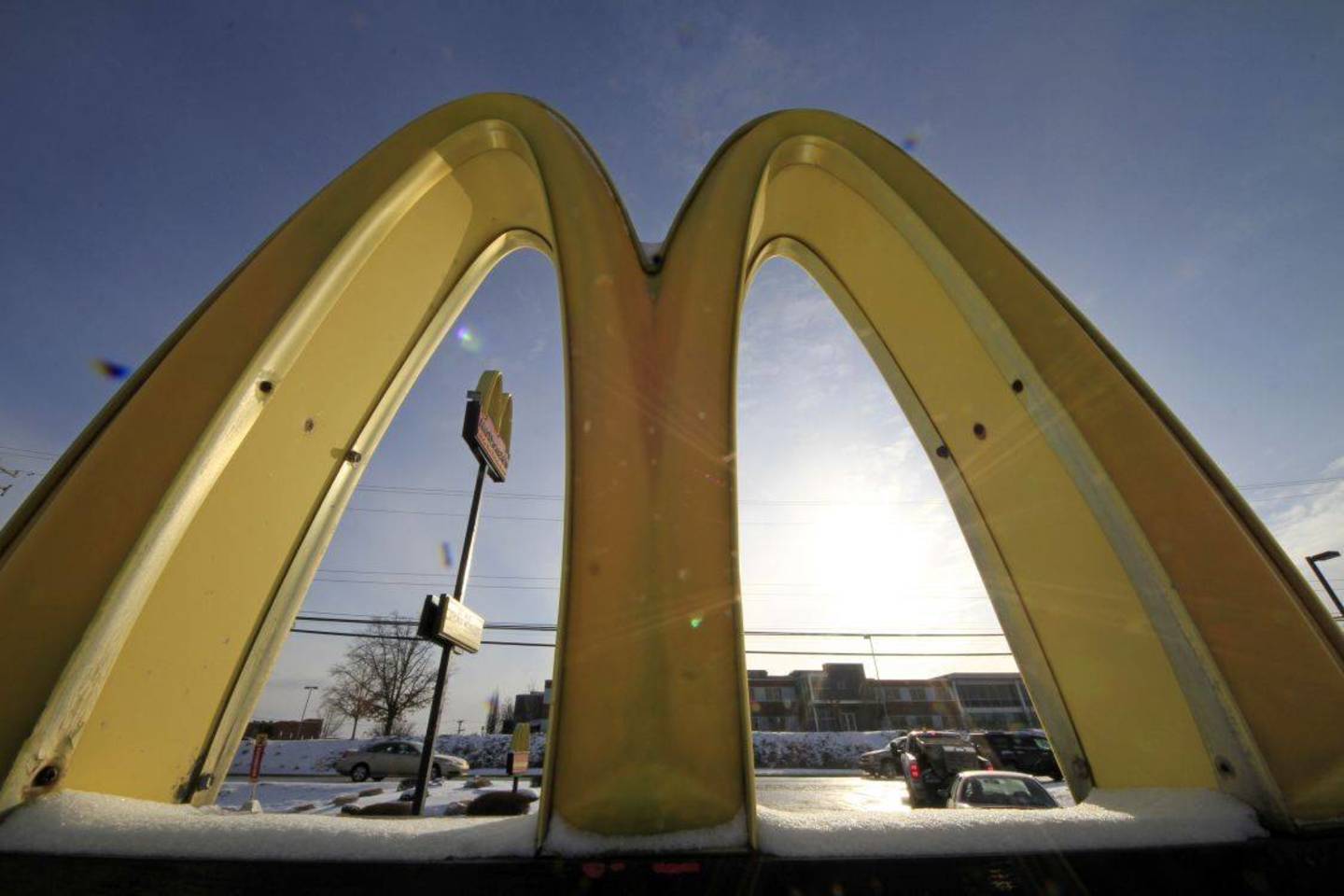„McDonald's“ su problemomis susiduria ne tik JAV rinkoje.