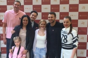 „Kristi Andress“ jau pradėjo kurti Monikos suknią „Eurovizijai“