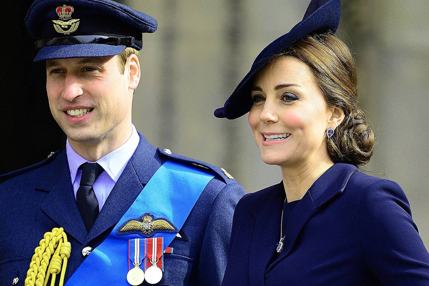 Kembridžo kunigaikštienės Catherine gimdymas buvo numatytas balandžio 20 dieną. Ar ji vėluoja?