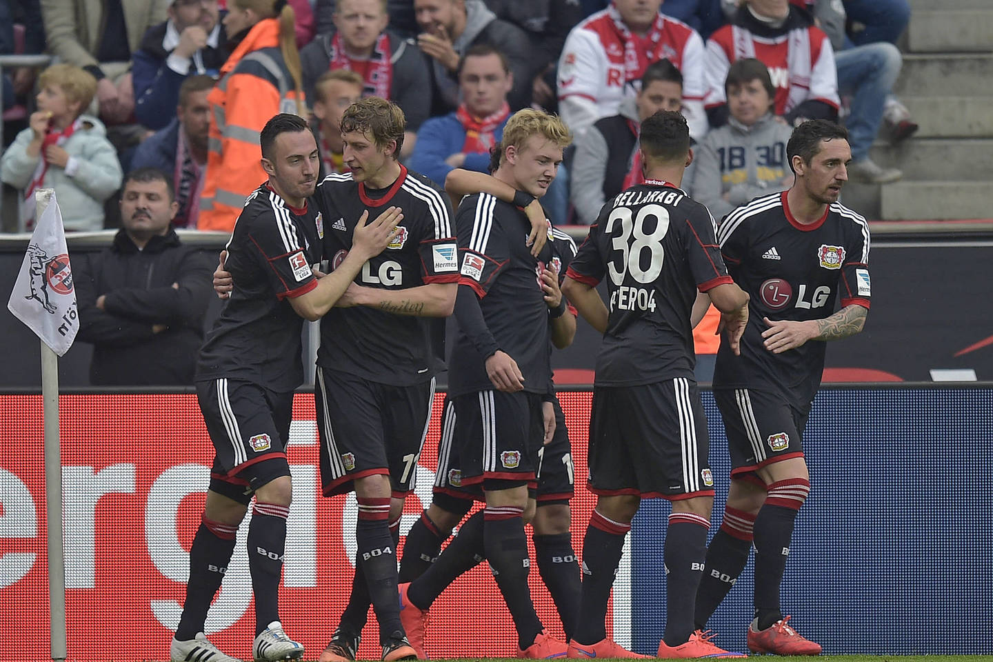 „Koln“ – „Bayer“.