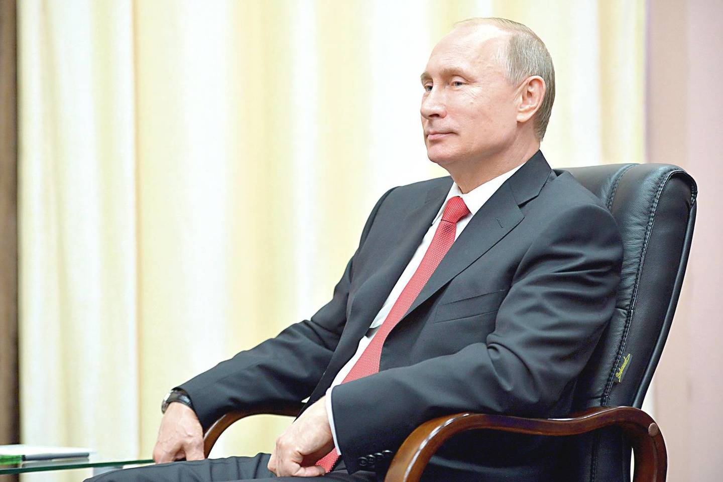 V.Putinas Rusijos ūkį regi augantį, tačiau jokie skaičiai to dar neįrodė.