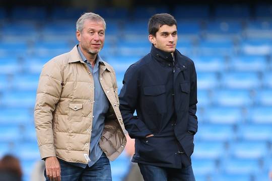 21 metų R.Abramovičiaus sūnus per pusmetį uždirbo 20 milijonų