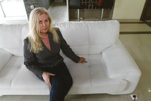 Kauniečiai įsiutę: nusipirko baldus, ant kurių negalima sėdėti