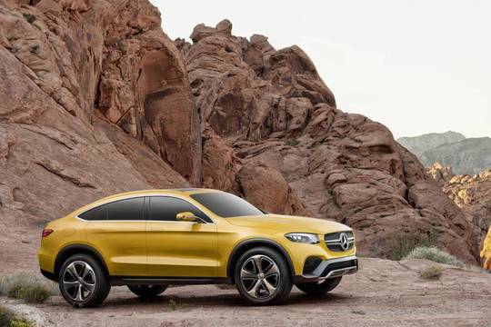 „Mercedes-Benz“ pristatė dar vieną kupė primenantį visureigį