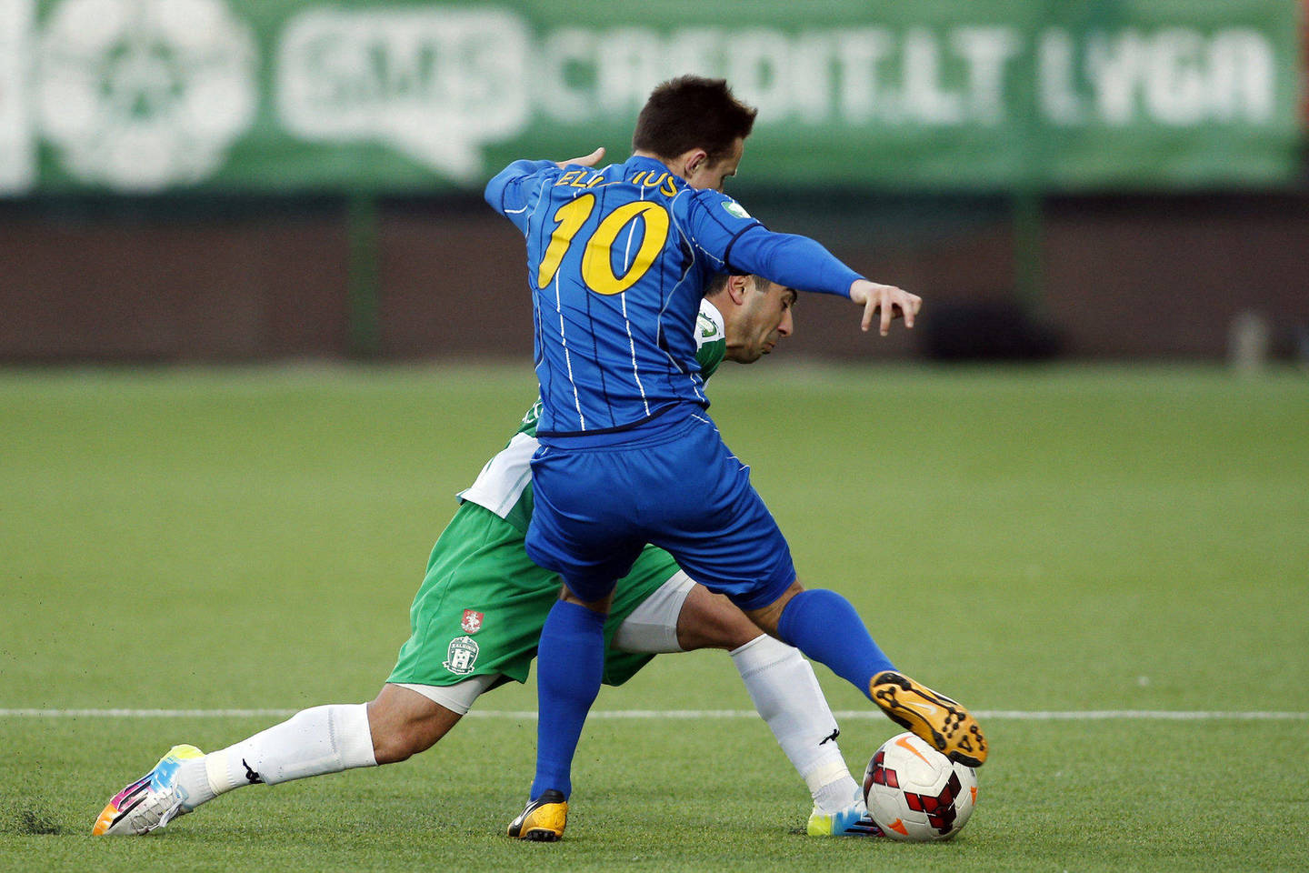 „Sūduva“ nepaliko vilčių Pakruojo futbolininkams.
