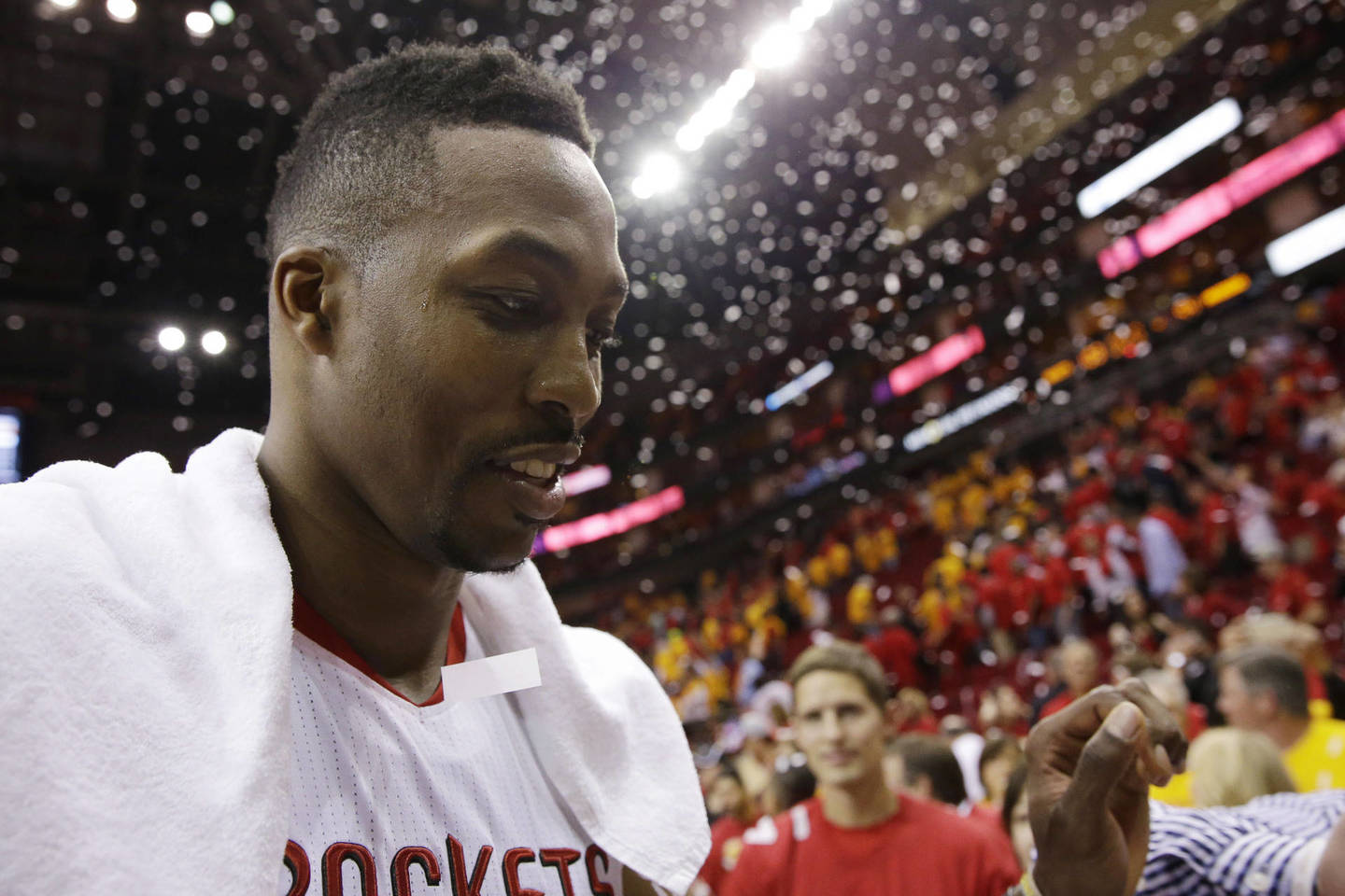 „Rockets“ užtikrintai peržengė pirmąjį NBA atkrintamųjų varžybų barjerą.