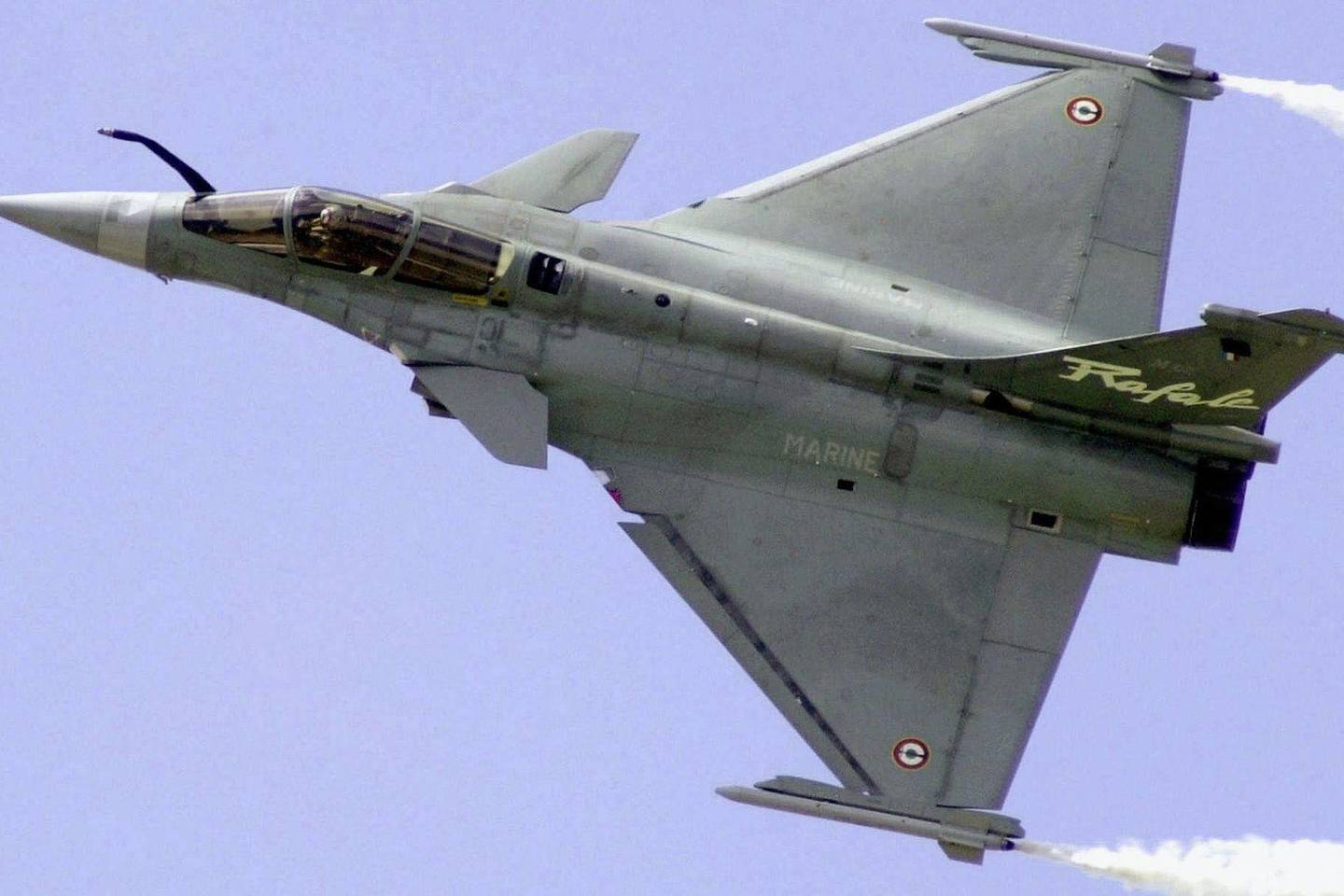 „Dassault Aviation“ planuoja pasirašyti kelių milijardų eurų kontraktą su Kataru dėl 36 naikintuvų „Rafale“ pardavimo.