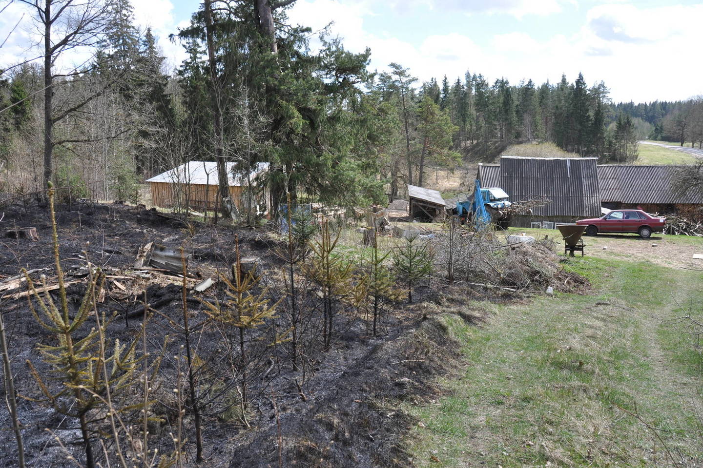 Viskas baigėsi laimingai – išvengta aukų, išsaugota sodyba ir istoriją menantys kryžiai, nors iki didžiulės nelaimės trūko labai nedaug.
