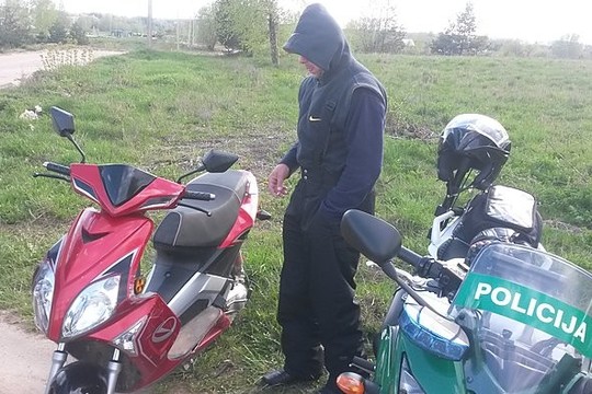 Motociklininkų pažeidimai – be draudimo arba neblogai išgėrę
