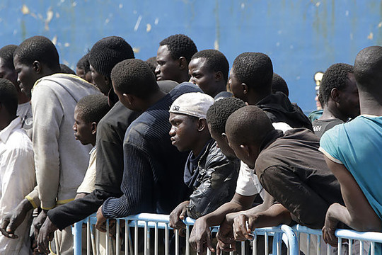 Viduržemio jūroje vėl nuskendo migrantus gabenęs laivas
