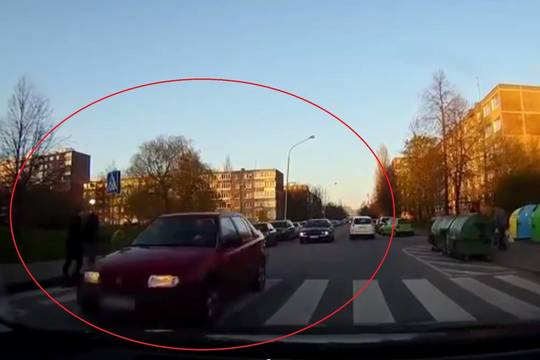 Pareigūnams atitekęs vaizdo įrašas atsirūgo dviem vairuotojams