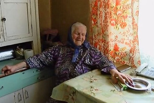 Plėšikų užpulta akla senolė naktį praleido vandens griovyje