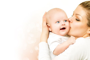 Pavyzdinga motinystė: ar galima meilę matuoti pienu