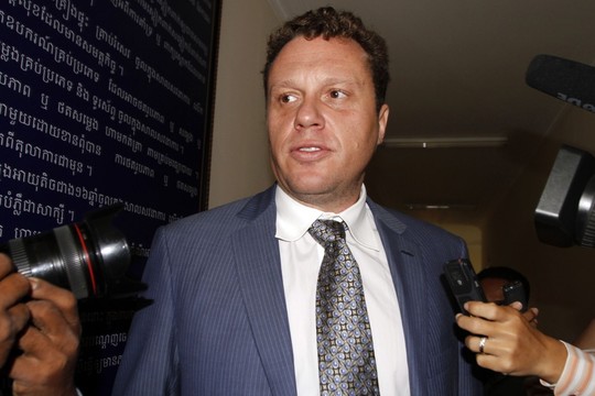 Iš Kambodžos deportuotas rusų magnatas uždarytas į areštinę