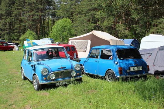 Tarptautinis „Mini“ gerbėjų susirinkimas – pirmas tokio masto automobilininkų renginys Lietuvoje.<br>I.Staškutės nuotr.