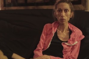 Mirštanti aktorė pasiuntė pasauliui pagalbos šauksmą