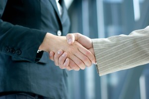 Ką apie sveikatą ir gyvenimo trukmę pasako rankos paspaudimas?